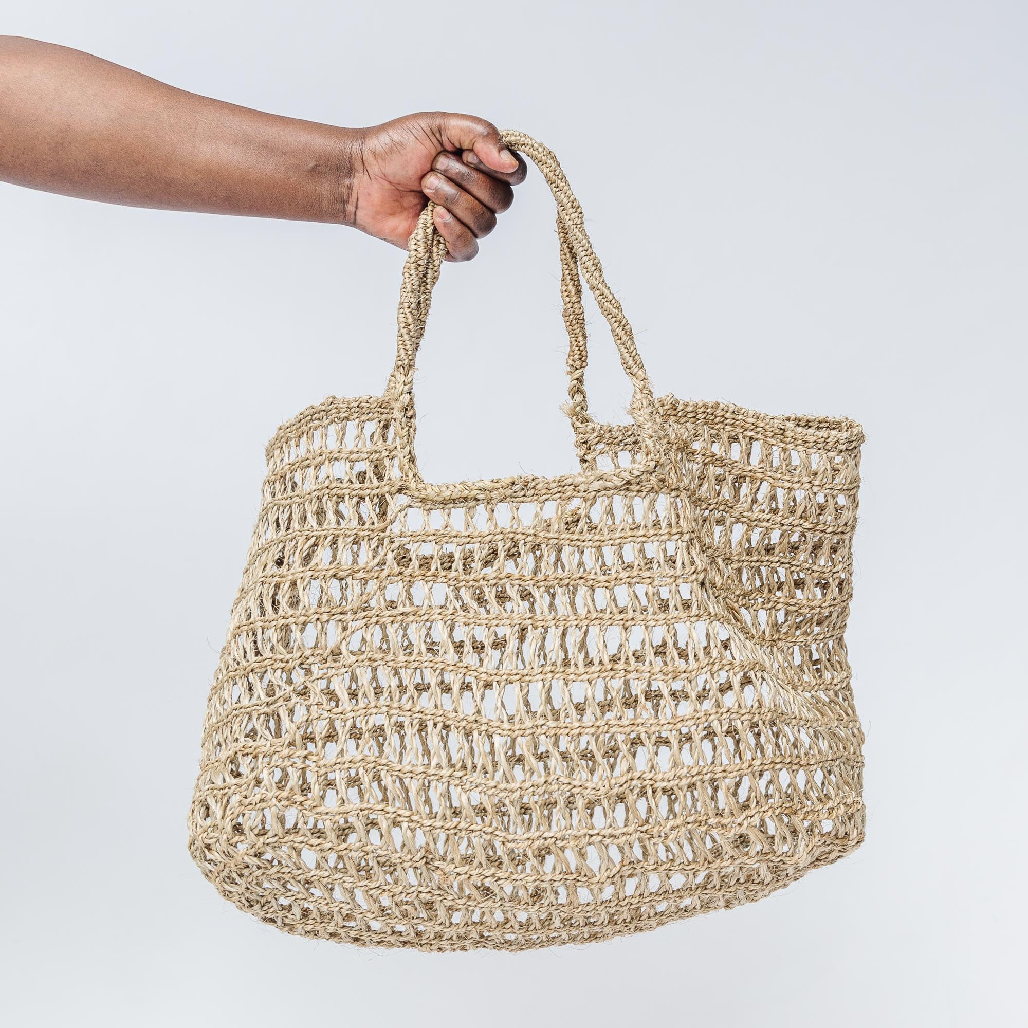 Handwoven Rattan Beach Bag - Image 2