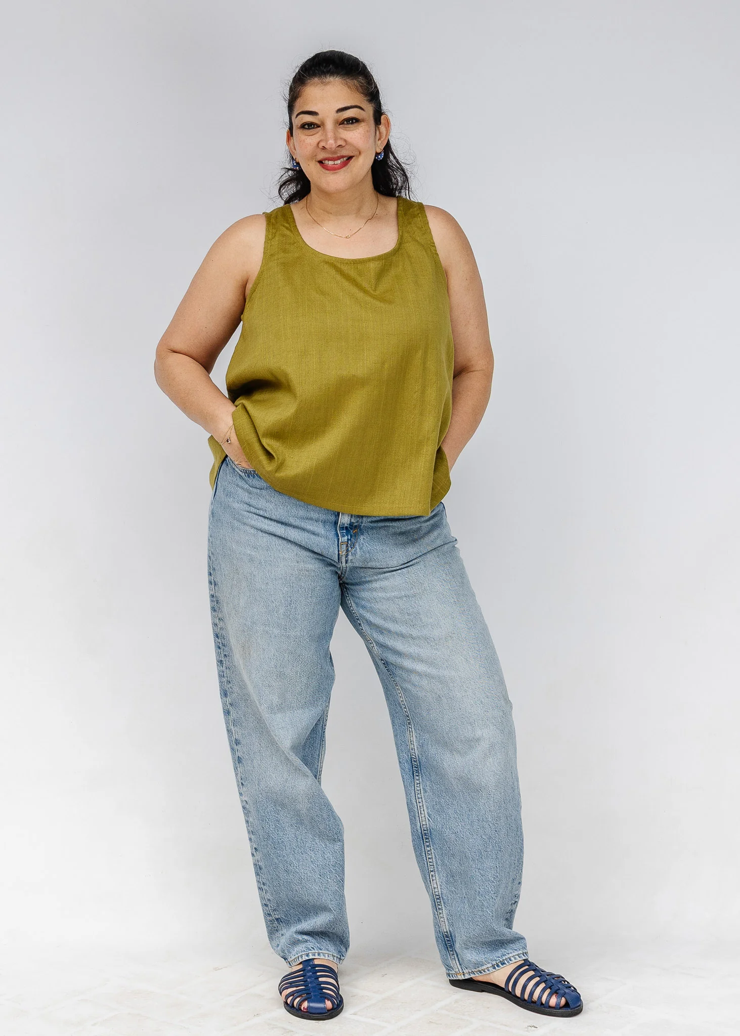 Moss Reversible Scoop Tank